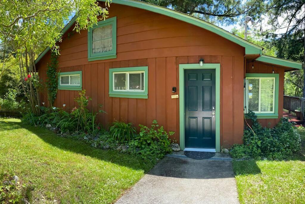 Holiday home Avenue Of The Giants Caraway *